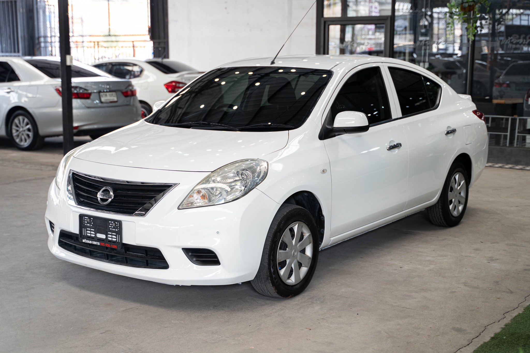 Nissan Almera 1.2V CVT ปี 2012